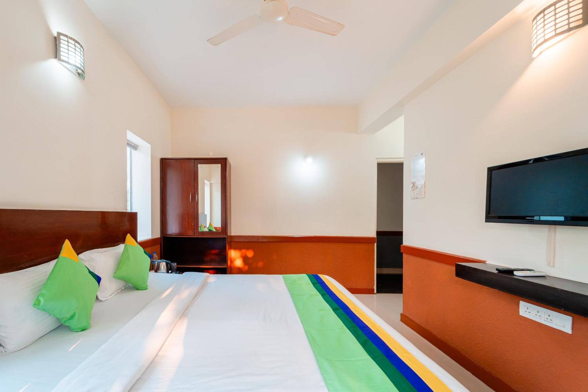 Treebo Gulmohar 3*